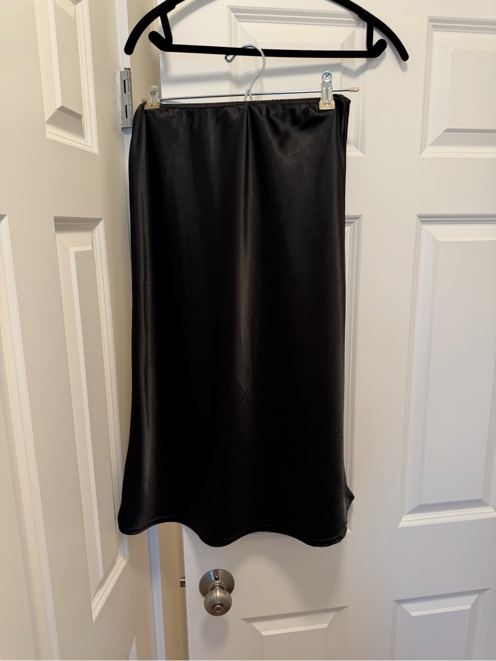 Boohoo Black Satin-Look Midi Skirt